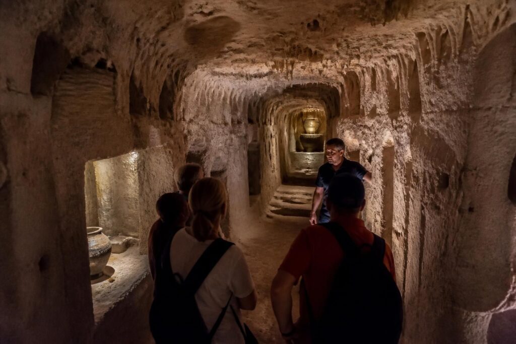 découvrez l'hypogée de malte, site historique unique. explorez son histoire fascinante, planifiez votre visite et obtenez des conseils pratiques pour réserver vos billets en toute simplicité.